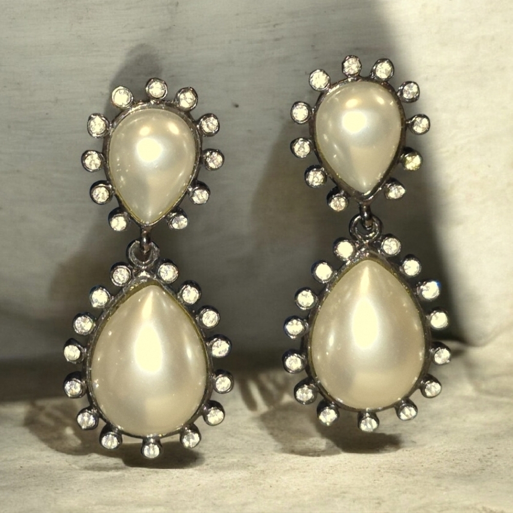 Kenneth Jay Lane Vintage Pearl Drop Earrings Clip… - image 2